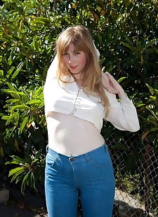 порно фото Блондинка Тилли хэннон моделирование в jeans, blonde , teen 