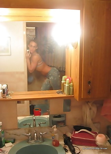 अश्लील तस्वीरें सेक्सी बेब कैम पर! में उसके kinky, shaved , panties 